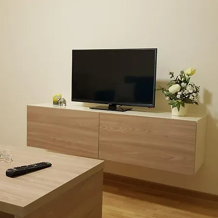 Vip Nole Πανσιόν